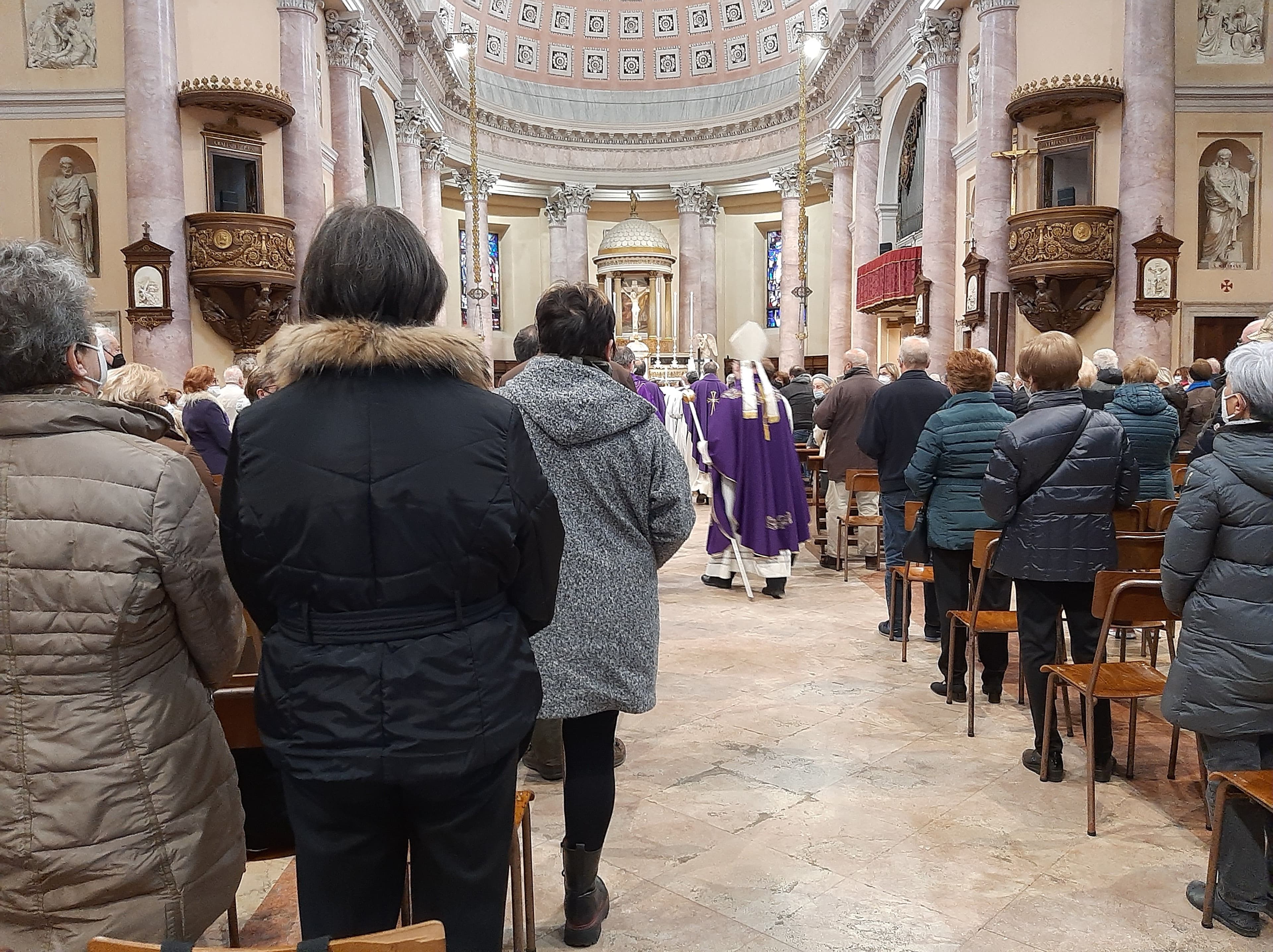 Funerali don Cesare Bonfanti