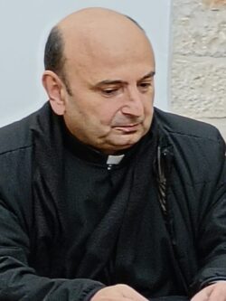 Padre Gabriel parroco di Gaza